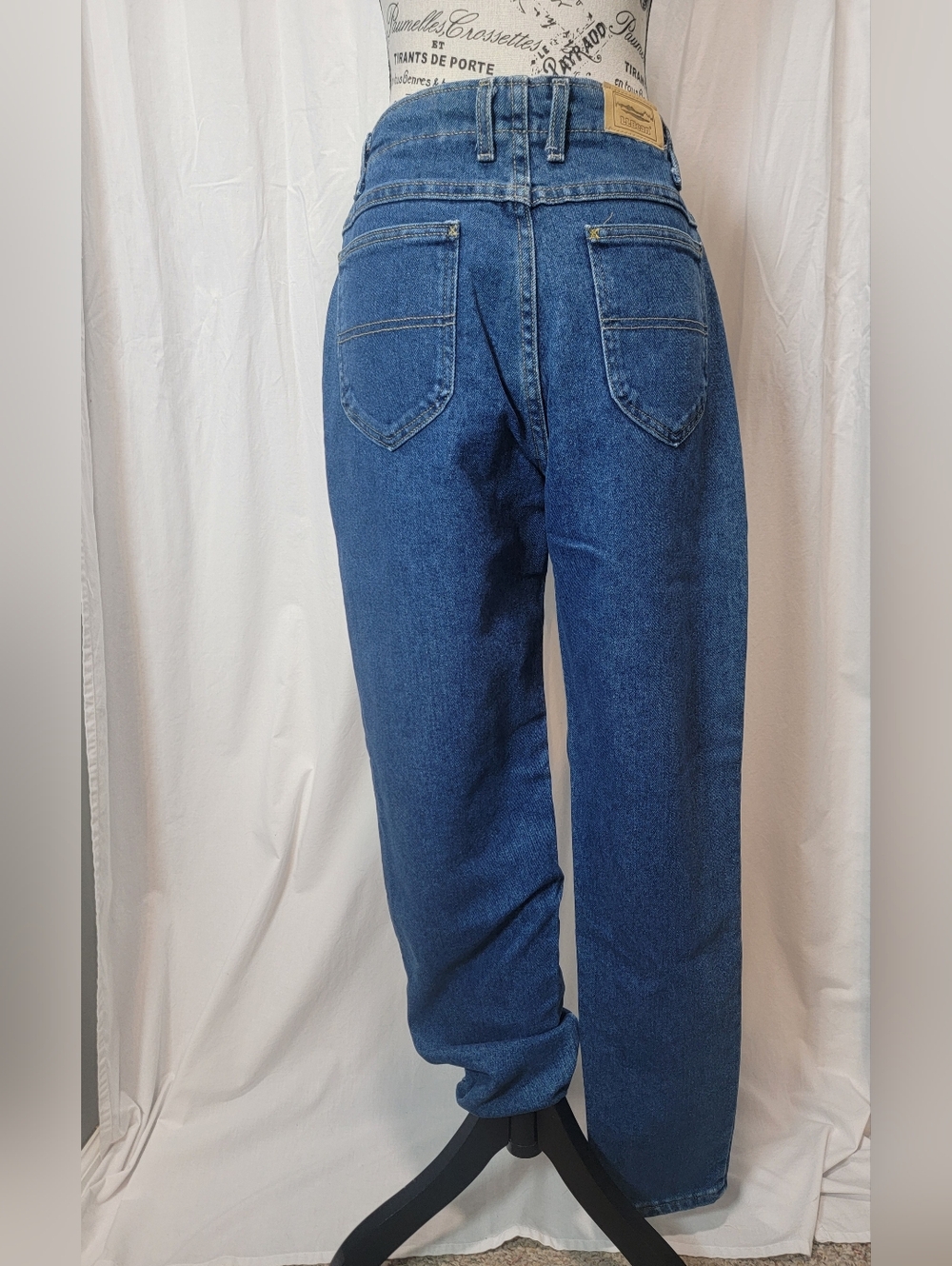 L.L. Bean Women's High Waisted Strech Waist Mom Denim Jeans - Picture 2 of 9